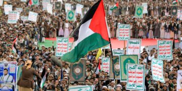 Week in Pictures: From Israeli air raids on Lebanon to bombing in Pakistan | Gaza News