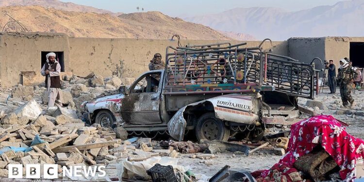 Pakistan launches deadly strikes on Afghanistan