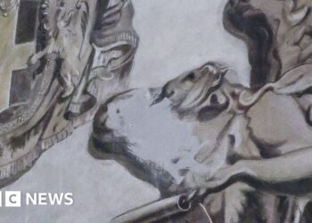 Church fresco resembling Italian PM has face scrubbed out