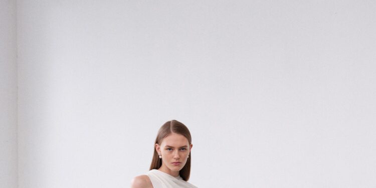 Self-Portrait Pre-Fall 2026 Collection | Vogue