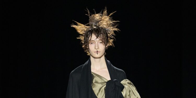 Yohji Yamamoto Fall 2026 Ready-to-Wear Collection