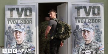Hundreds of teenagers report for duty as Croatia reinstates conscription