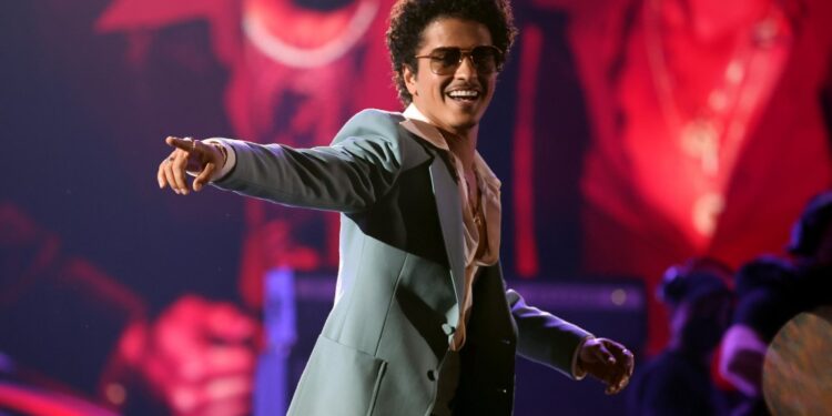 Bruno Mars’ ‘The Romantic’ Becomes His First to Bow at No. 1