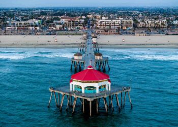 Huntington Beach, California, Travel Guide