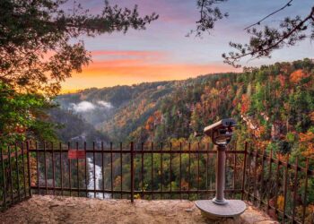 15 Best Places to Visit in Georgia