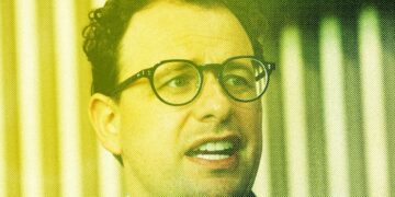 ‘Uncanny Valley’: Anthropic’s DOD Lawsuit, War Memes, and AI Coming for VC Jobs