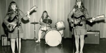 Captivating Doc on Polarizing Band