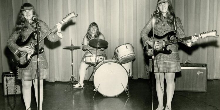 Captivating Doc on Polarizing Band