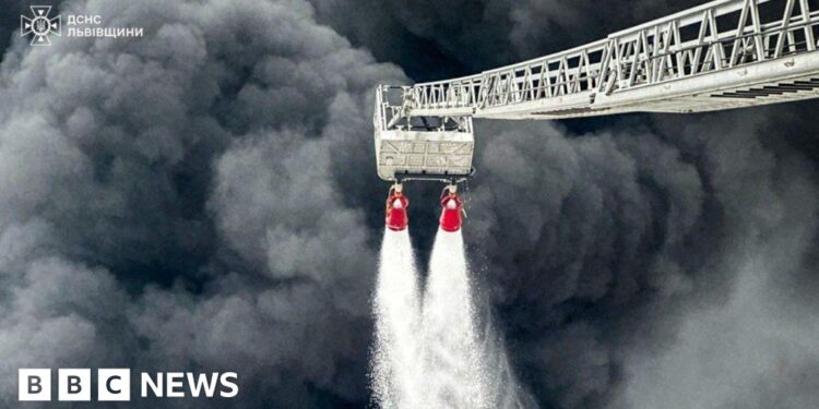 Ukraine-Hungary oil pipeline row threatens EU loan