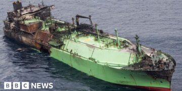 Italy warns stricken Russian tanker could explode in Med at any time