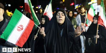 Trump’s Iran strategy is to pursue two off-ramps at once