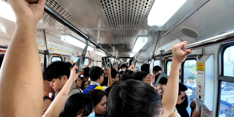 4 day week, fewer car trips in Philippines as Iran fallout bites | US-Israel war on Iran