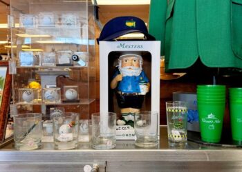 How a lawn gnome became the hottest item at the Masters
