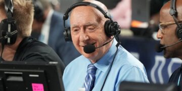 Hall of Famer Dick Vitale announces melanoma diagnosis
