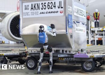Japan Airlines trials humanoid robots as ground handlers