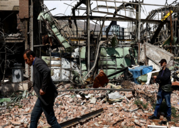 US and Iran trade threats to unleash ‘hell’ as search for US airman continues