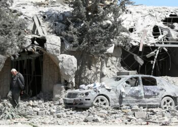 Iran war live: Israeli attacks on Lebanon threaten US-Iran ceasefire talks | US-Israel war on Iran News