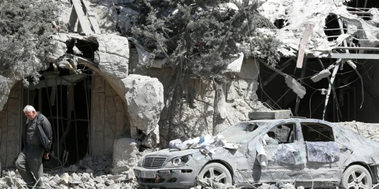 Iran war live: Israeli attacks on Lebanon threaten US-Iran ceasefire talks | US-Israel war on Iran News