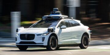 Emergency First Responders Say Waymos Are Getting Worse