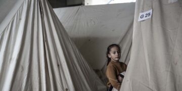 With One Million Displaced, Lebanon Turns to Digital Wallets for Aid