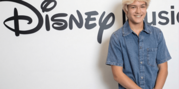 Hudson Stone Signs With Hollywood Records