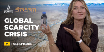 How does targeting water supply during war worsen the scarcity crisis? | Politics