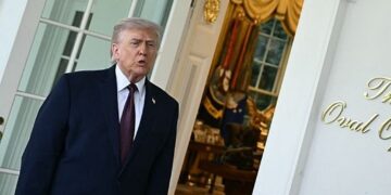 Trump: Blockade needed to stop Iran blackmailing the world