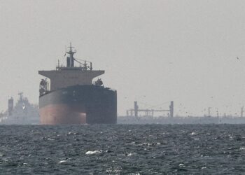 Oman, Iran discuss smooth transit in Strait of Hormuz, Muscat says | US-Israel war on Iran News