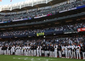 Yankees pay tribute to ‘iconic’ John Sterling during, after win
