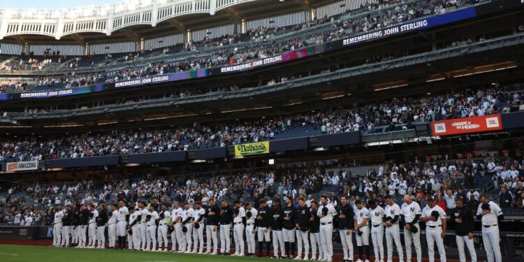 Yankees pay tribute to ‘iconic’ John Sterling during, after win