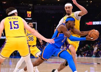 Thunder roll past Lakers in Game 1 of West semifinals