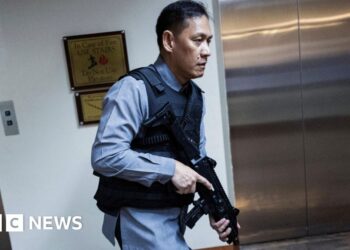 Lockdown in Philippine Senate after gunshots fired