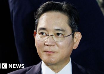 Samsung family pays off record $8bn inheritance tax bill