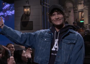 Connor Storrie Introduces Olivia Rodrigo as She Debuts New Song on SNL