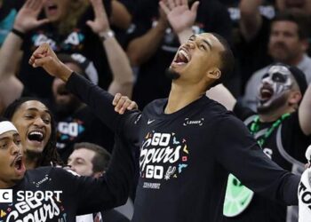 NBA play-offs: Victor Wembanyama shines as San Antonio Spurs and New York Knicks win
